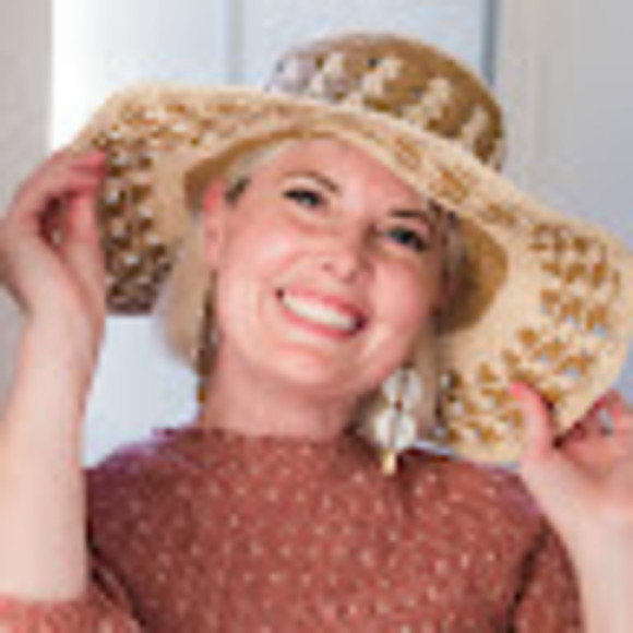 Meet your Posher, Sarah - Picture 1 of 1